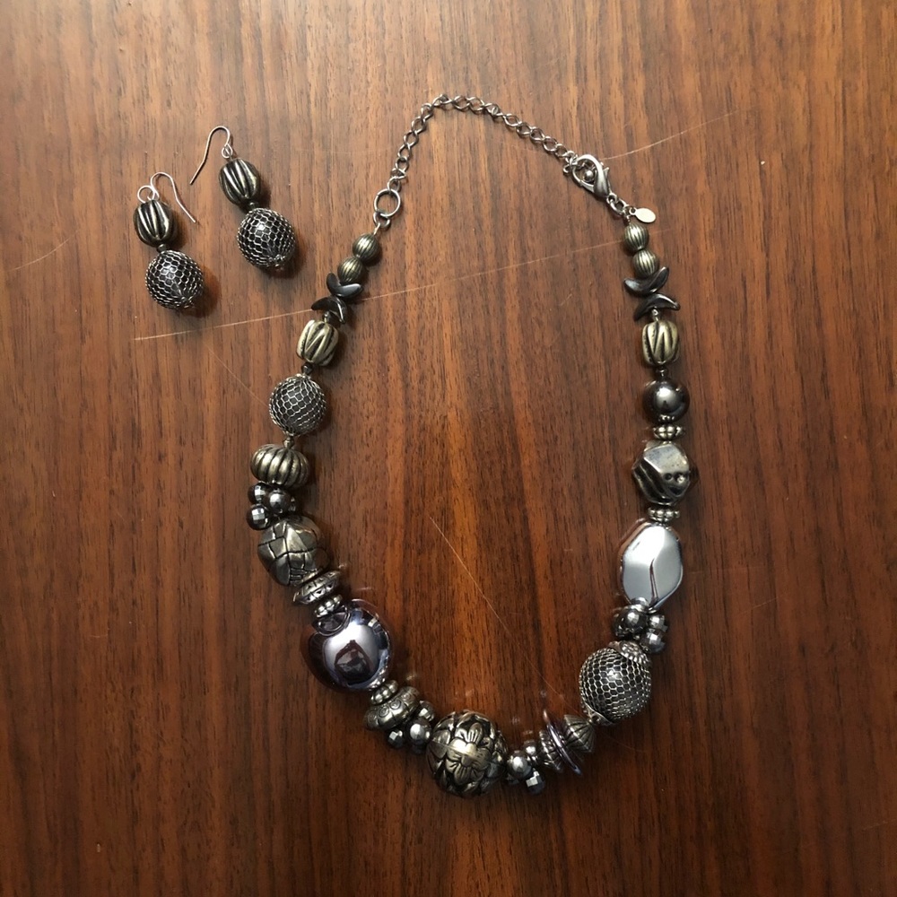 Necklace & Earrings